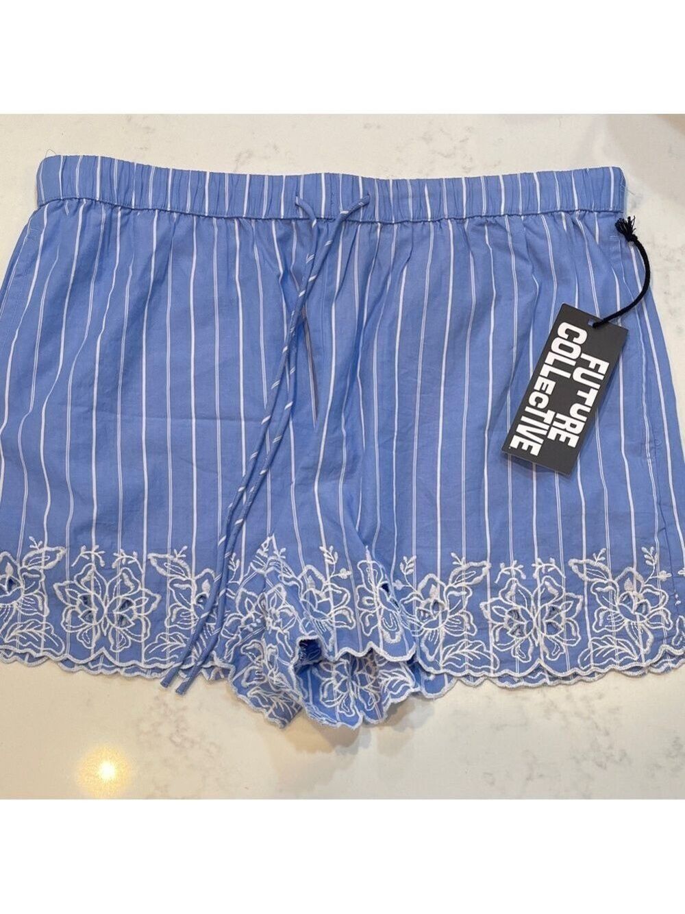 NWT Future Collective Floral Embroidered Blue Shorts Size Large